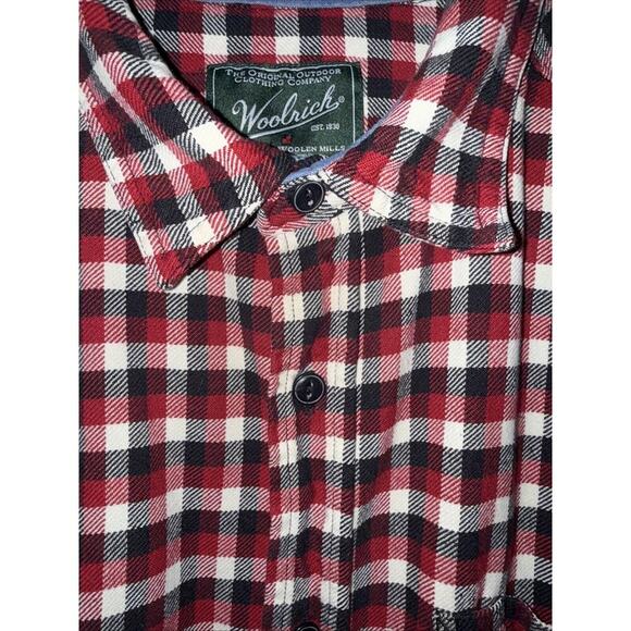 Woolrich Flannel Shirt Mens Large Red Black Plaid Long Sleeve Button Up - Picture 2 of 4